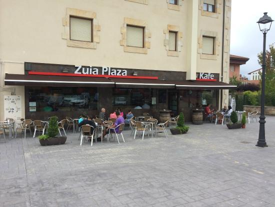 Zuia Plaza Kafe