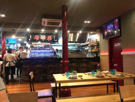 Musume izakaya