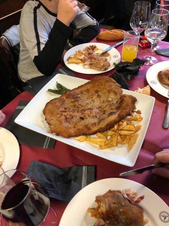 Lagun Artea
