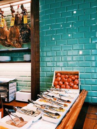 Altuna Bar Boutique